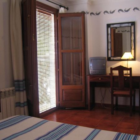 Hostal El Cascapenas De La Alpujarra Capileira Esterno foto