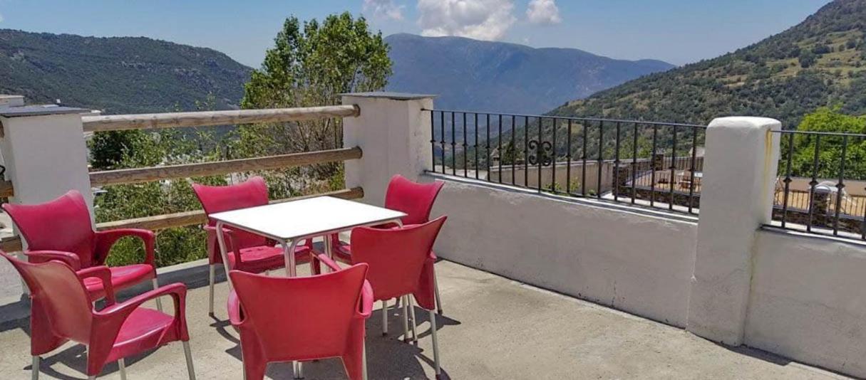 Hostal El Cascapenas De La Alpujarra Capileira Esterno foto
